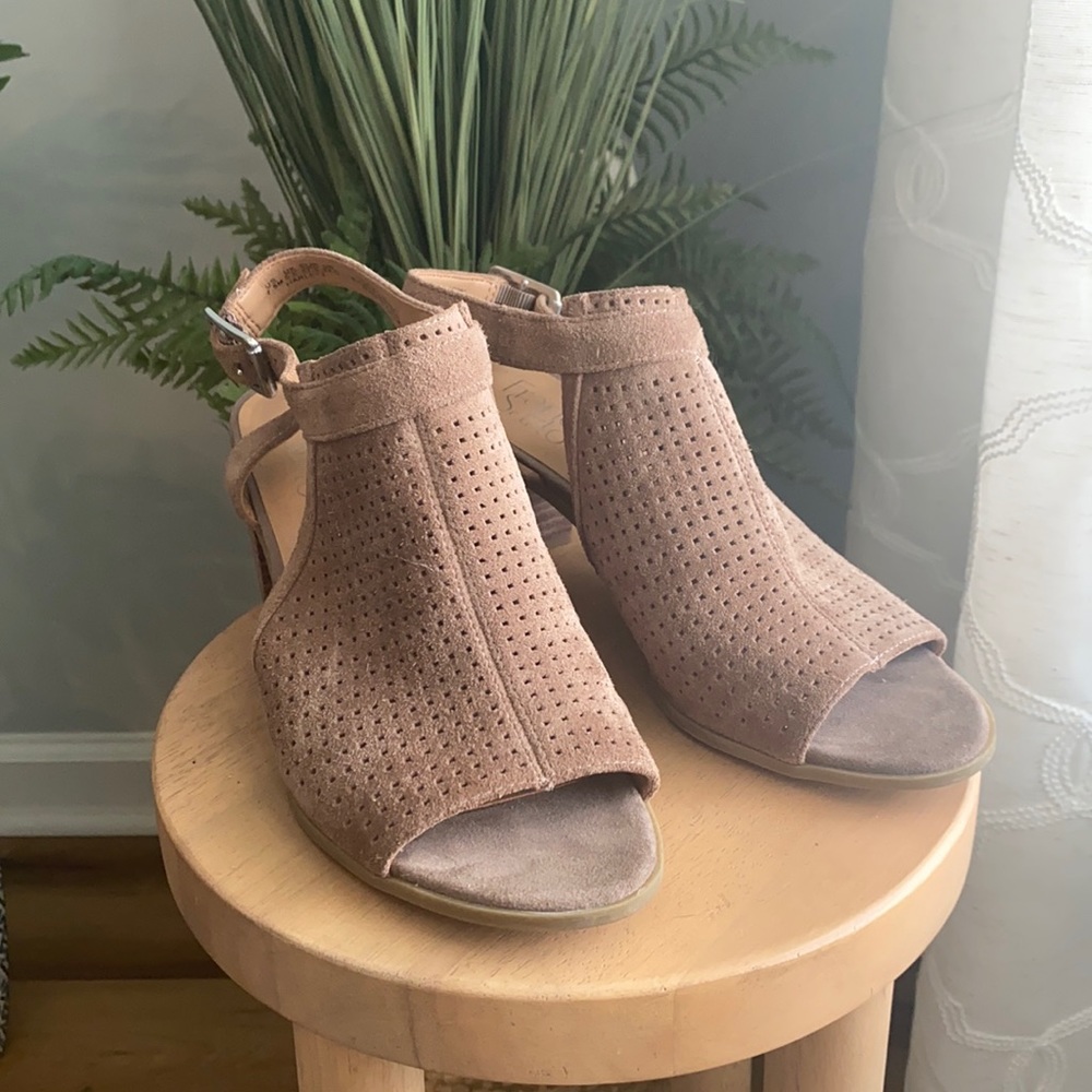 Nude Toe Heels